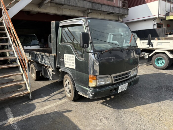 2トンダンプ