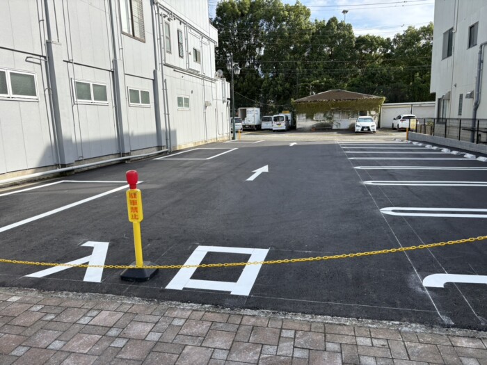 富士市鈴川地先スーパーO店駐車場新設工事完成出入口